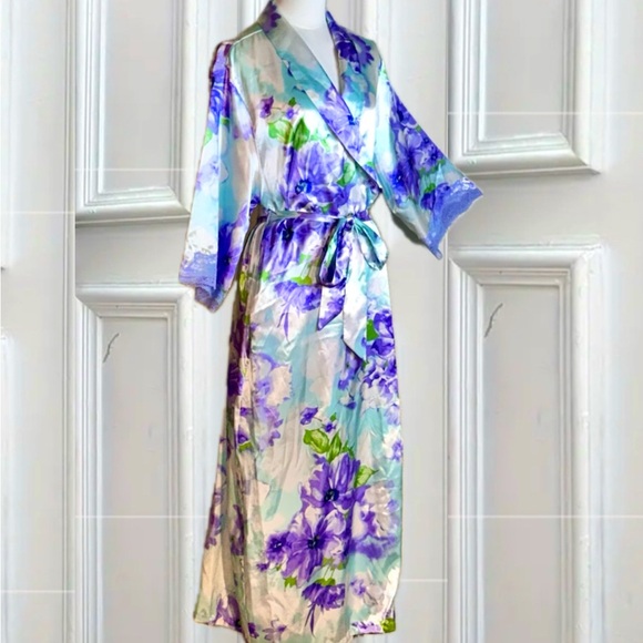 Jones New York Silky Satin Violet Floral Lace Trim Floor Length Belted Robe S/M - Picture 1 of 10